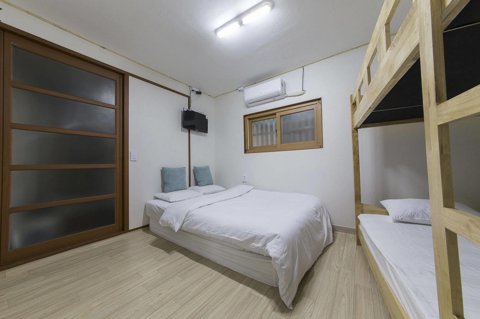 K-seoul Hostel *